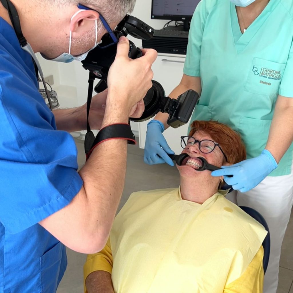 devitalizzazione dente a Carrù